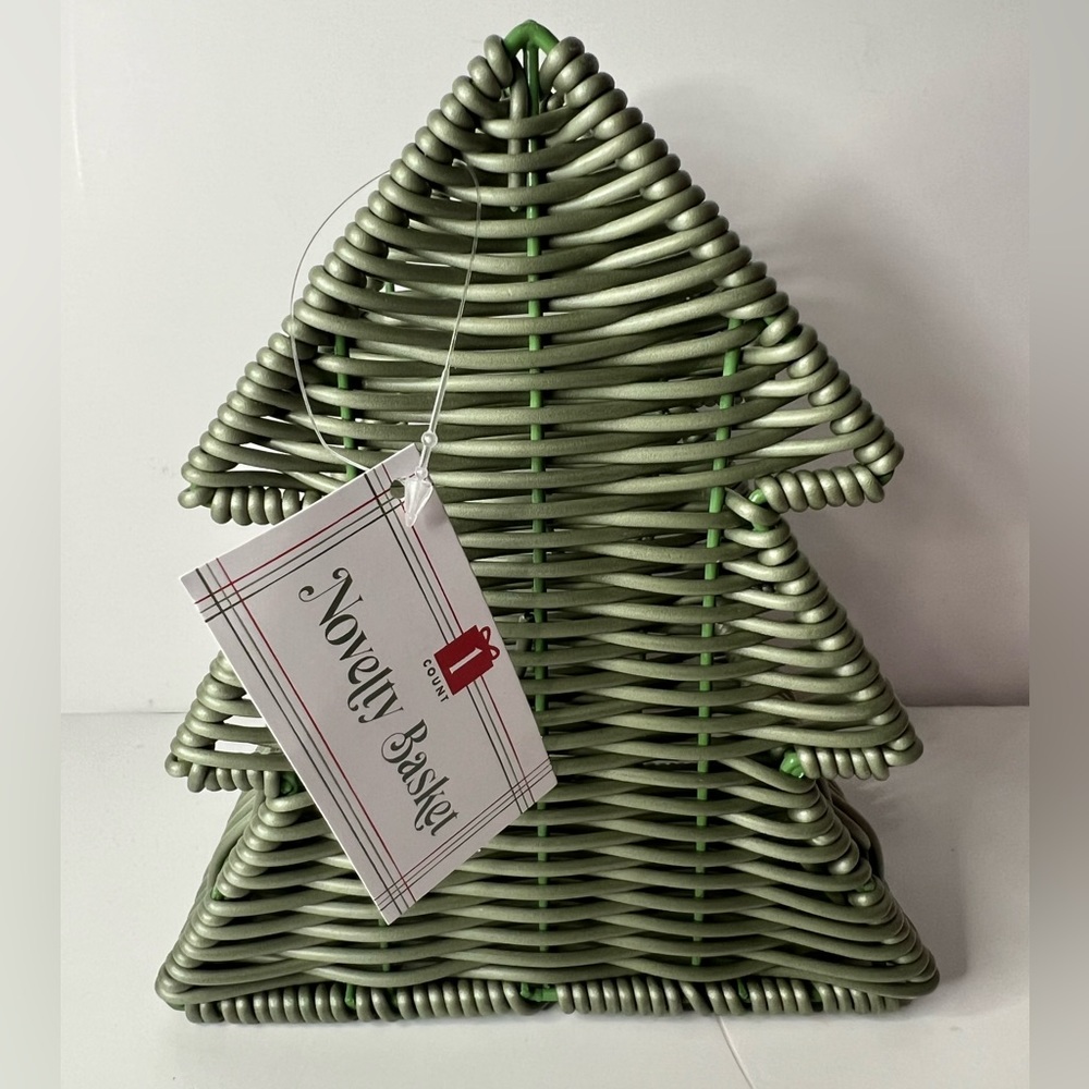 Target 🎯 Novelty Christmas Tree Basket